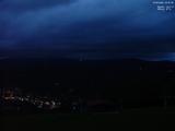 22 : 01