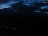 03 : 33