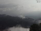 07 : 41