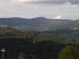 18 : 33