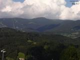 16 : 37