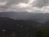 09 : 09