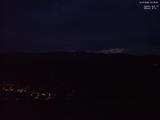 04 : 33