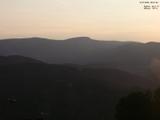 06 : 21