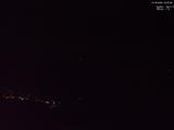 03 : 33