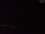 03 : 33