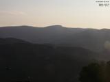 06 : 37