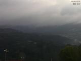 08 : 01