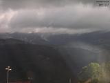 09 : 01