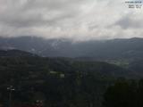 09 : 37