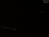 03 : 33