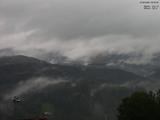 08 : 05