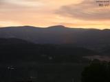 06 : 43