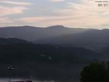 07 : 37