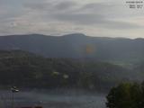 09 : 01