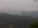 16 : 47
