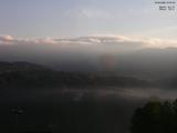 07 : 37