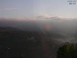07 : 53