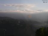 08 : 05