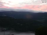 06 : 37