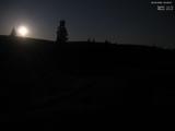 03 : 08