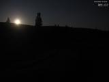 03 : 16