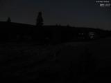 22 : 56