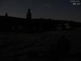 01 : 00