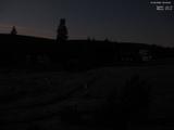 02 : 04