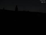 23 : 00
