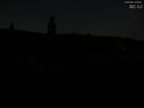 23 : 08