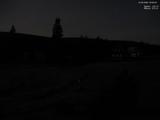 02 : 00