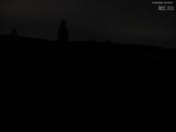 02 : 00