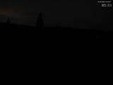03 : 00