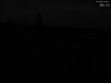 03 : 32