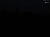22 : 04