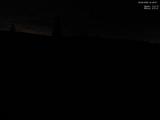 01 : 00
