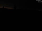 02 : 00