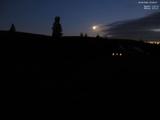 22 : 56
