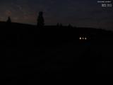 23 : 08