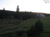 19 : 48