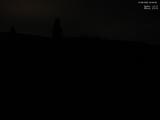 03 : 32