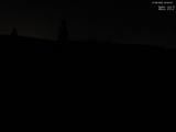 22 : 00