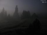 03 : 04