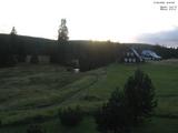 19 : 00