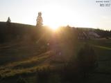 18 : 48