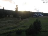 18 : 48