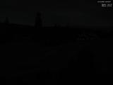 03 : 00