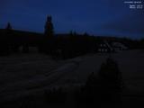 06 : 44