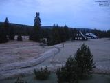 07 : 00